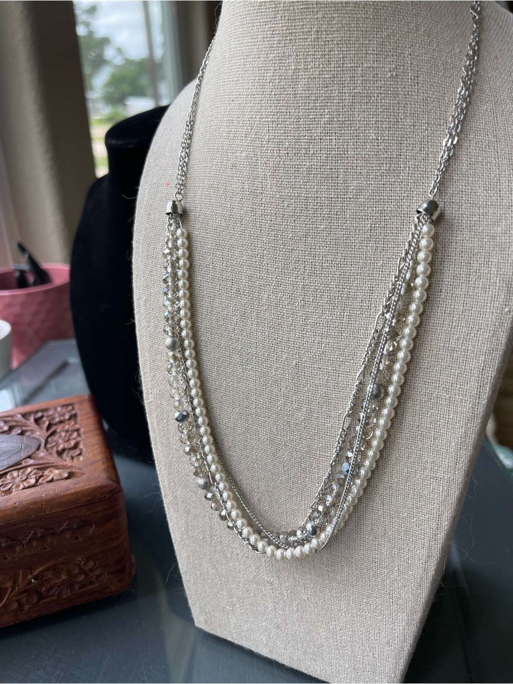 N283 Multistrand Faceted Crystal and Pearl Necklace Adjusts 18-20”